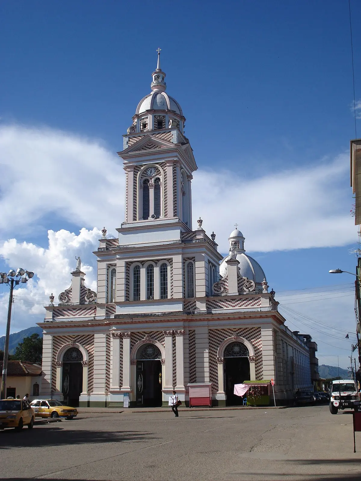 La Iglesia Católica en Colombia: Un Viaje a Través de la Fe y la Historia - Cómo está organizada la Iglesia católica en Colombia iglesia católica colombia - Cómo está organizada la Iglesia católica en Colombia