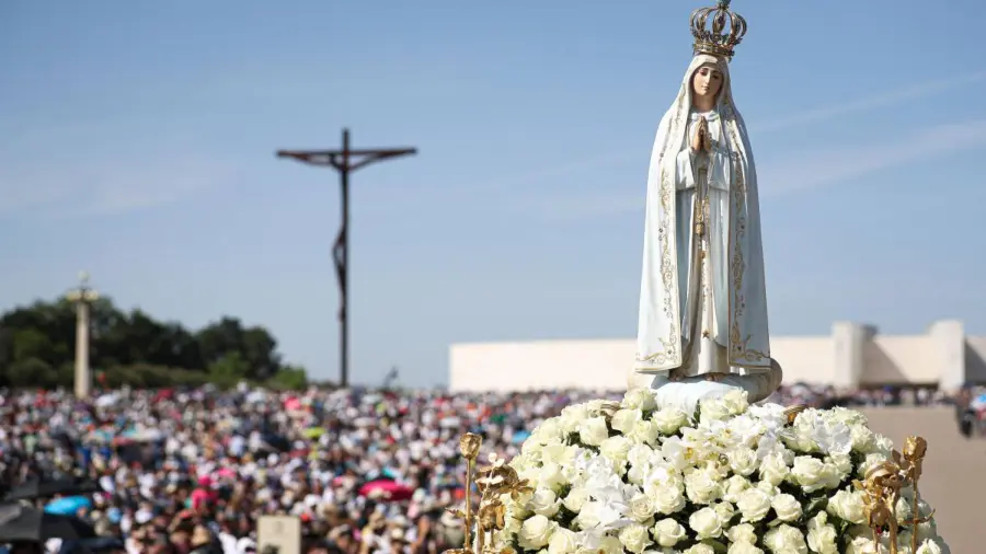 La Misa en Fátima: Un Viaje Espiritual a la Casa de la Virgen - Cómo fue la historia de la Virgen de Fátima misa nuestra señora de fatima - Cómo fue la historia de la Virgen de Fátima