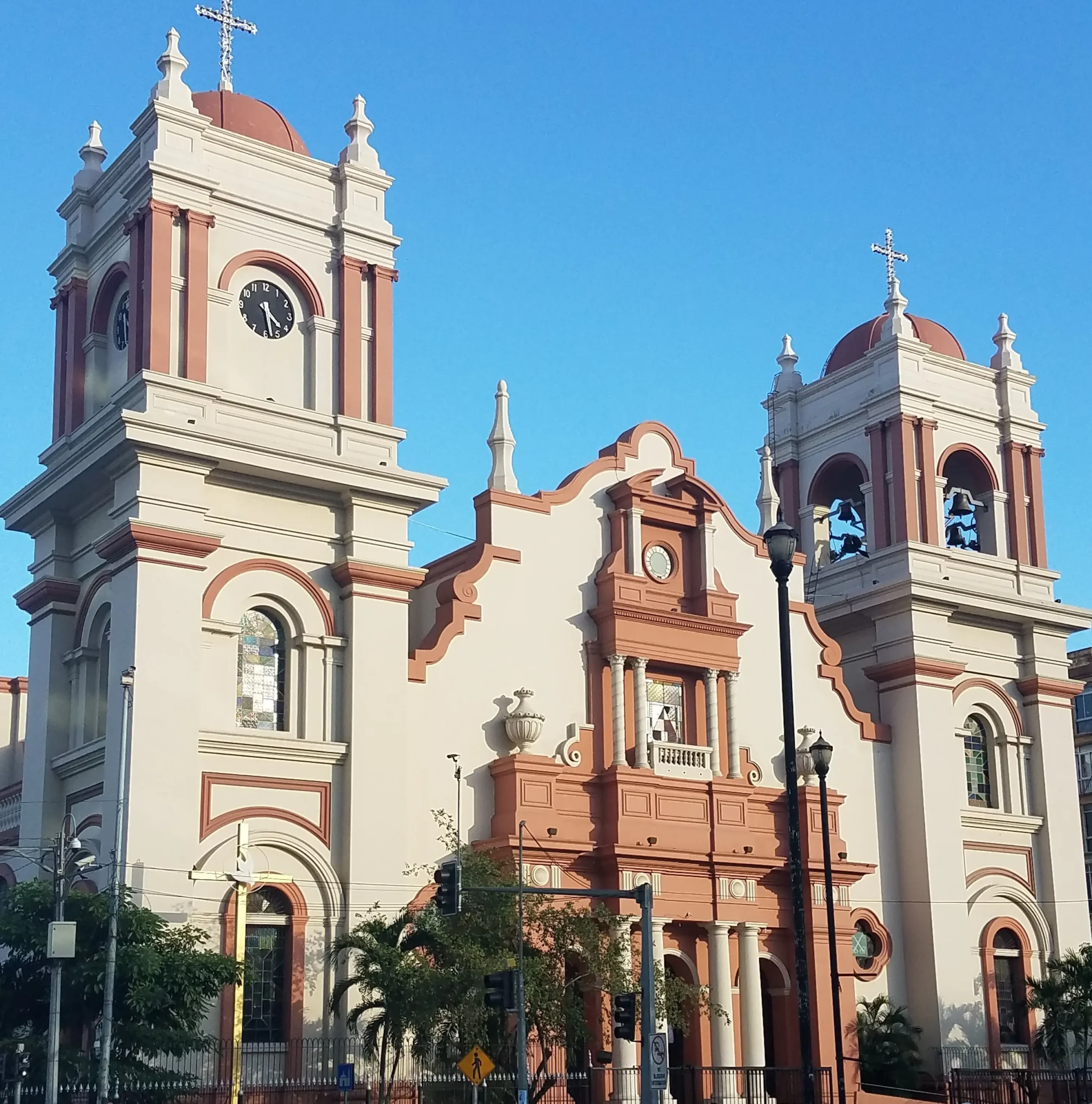 La Iglesia Católica en Honduras: Un Legado Histórico y una Presencia Vital - Cómo llegó la iglesia catolica a Honduras honduras iglesia catolica - Cómo llegó la iglesia catolica a Honduras