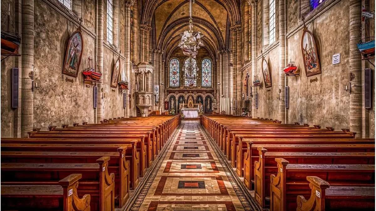 La Iglesia Católica en Francia: Historia, Influencia y Presente - Cómo se financia la Iglesia católica en Francia iglesia catolica en francia - Cómo se financia la Iglesia católica en Francia