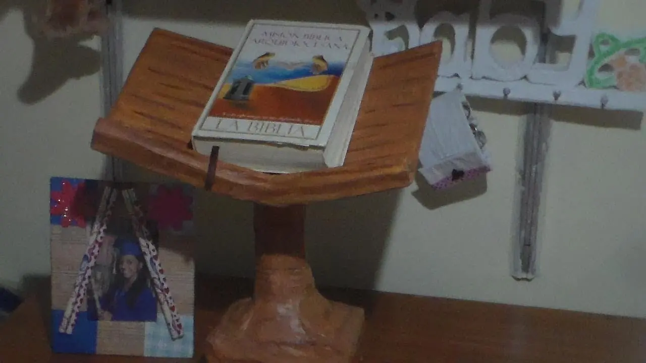 Cómo construir un atril para tu Biblia: Tutorial paso a paso - Cómo se hace un atril como hacer un atril para biblia - Cómo se hace un atril