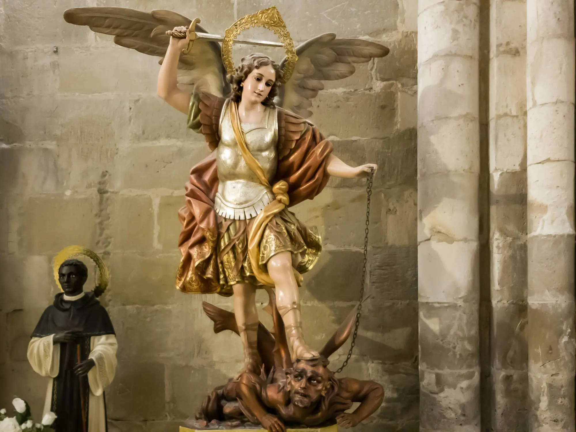 El Arcángel Miguel: Un Guardián Celestial en la Biblia - Cómo se llama el ángel más poderoso de Dios angel miguel en la biblia - Cómo se llama el ángel más poderoso de Dios