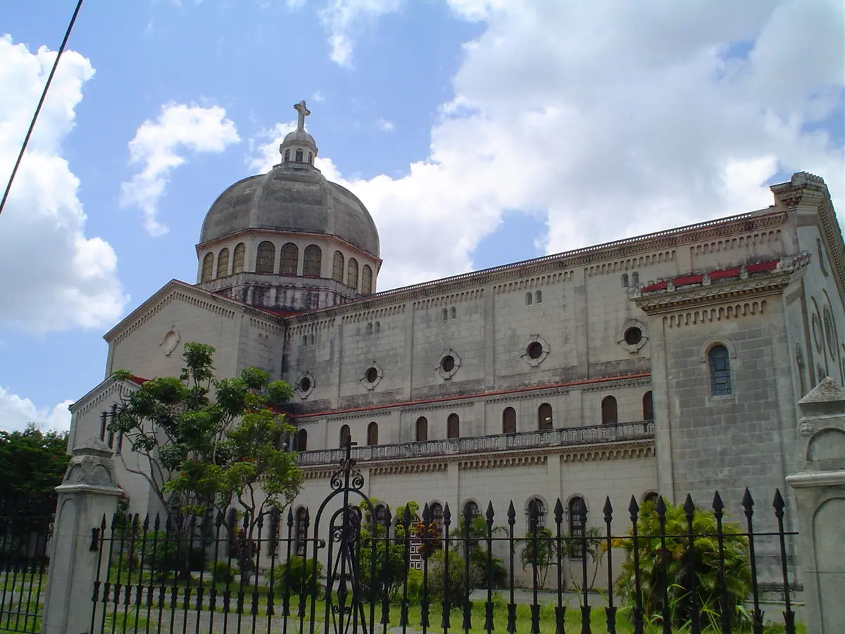 horario misa san andres miramar - Cómo se llama la iglesia de Miramar