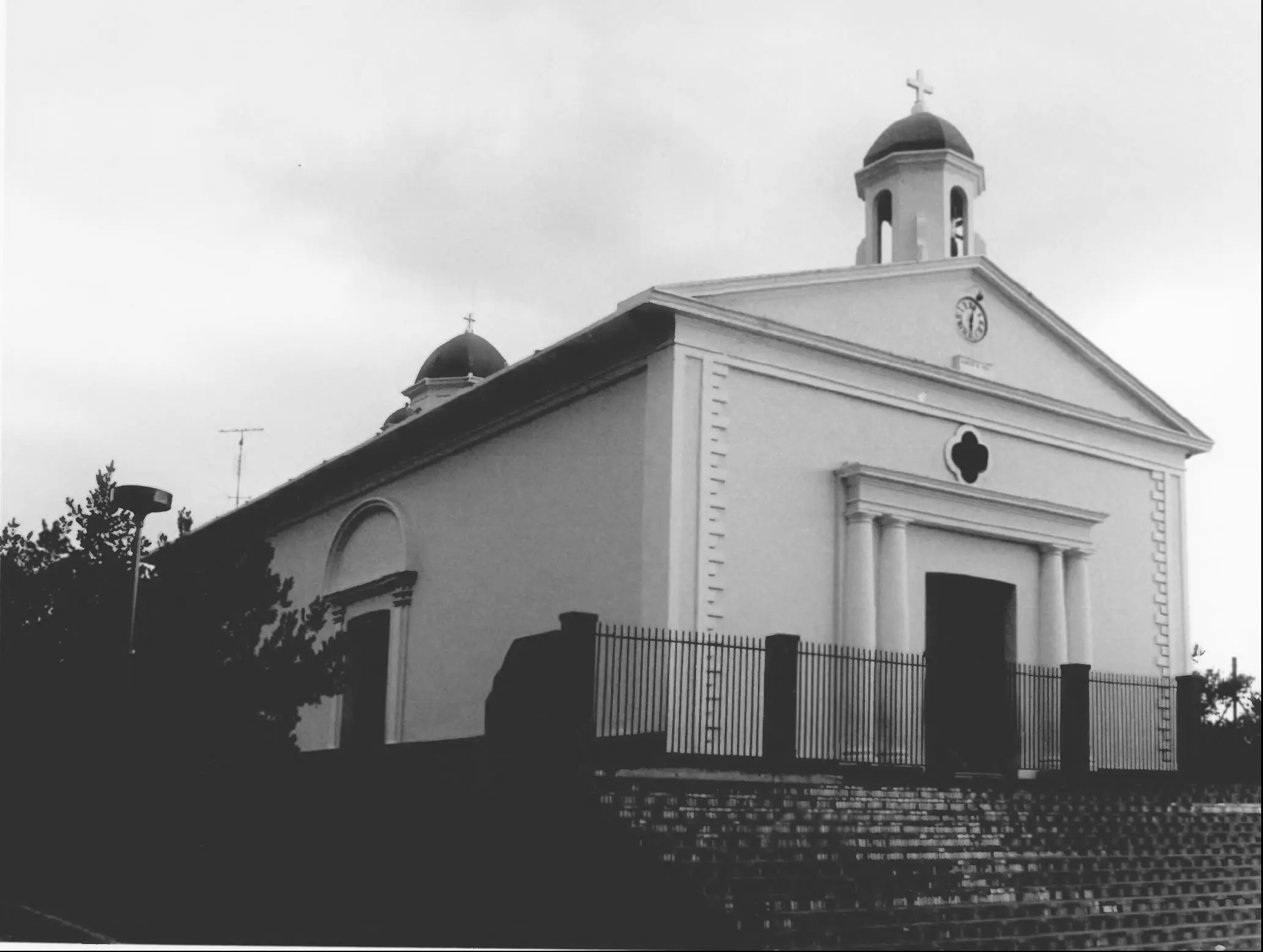 La Iglesia Santa María San Isidro: Un Hito Religioso en el Óvalo Gutiérrez - Cómo se llama la iglesia que está en el Óvalo Gutiérrez iglesia santa maria san isidro - Cómo se llama la iglesia que está en el Óvalo Gutiérrez