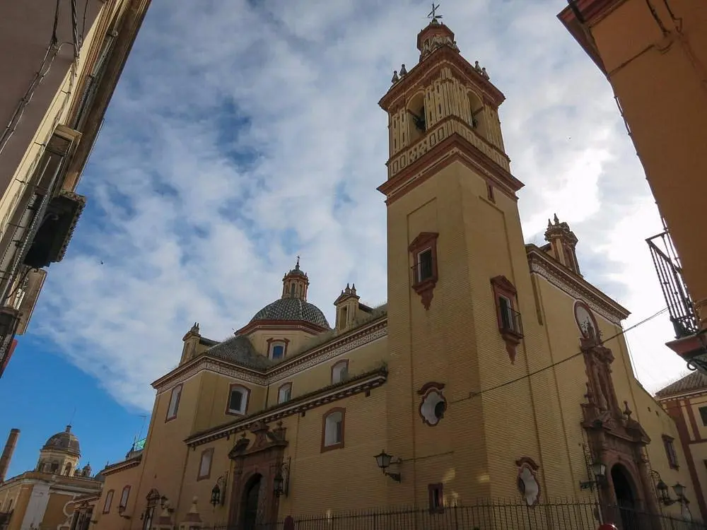 Iglesia de San Bernardo: Un Faro de Fe en Sevilla - Cómo se llama la Virgen de San Bernardo Sevilla iglesia san bernardo sevilla - Cómo se llama la Virgen de San Bernardo Sevilla