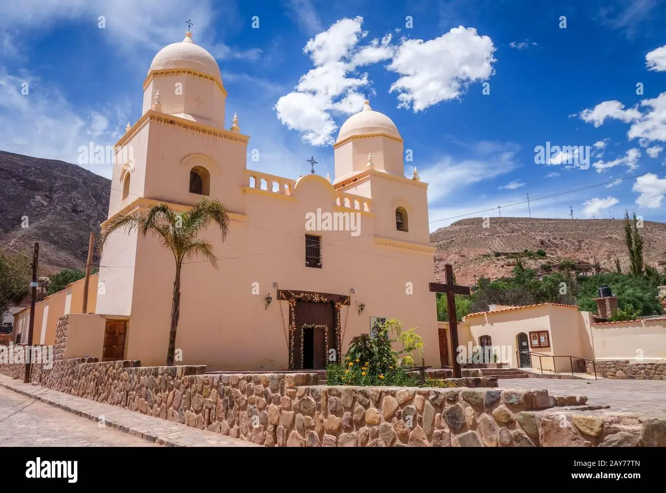 Iglesia de Tilcara: Un Viaje a la Historia y la Fe en la Quebrada de Humahuaca - Cómo se llama la Virgen de Tilcara Jujuy iglesia de tilcara - Cómo se llama la Virgen de Tilcara Jujuy