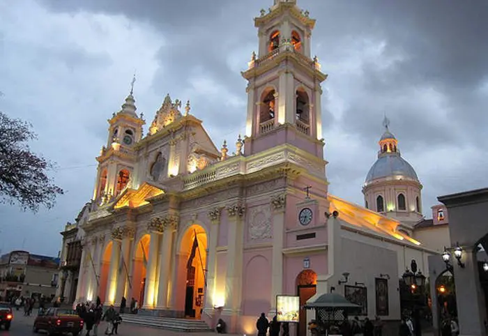 La Iglesia en Argentina: ¿Paga Impuestos? Desentrañando el Régimen Fiscal - Cuál es el regimen fiscal de una iglesia la iglesia paga impuestos en argentina - Cuál es el regimen fiscal de una iglesia