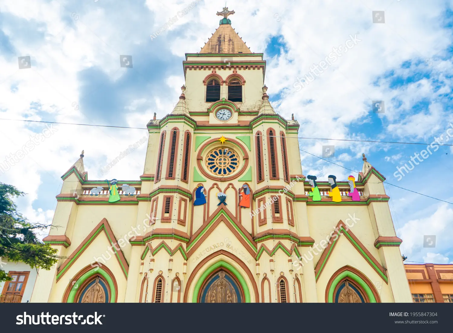 Iglesia de Urrao: Un Viaje a la Fe y la Historia en el Corazón de Antioquia - Cuál es la comida tipica de Urrao iglesia urrao - Cuál es la comida tipica de Urrao