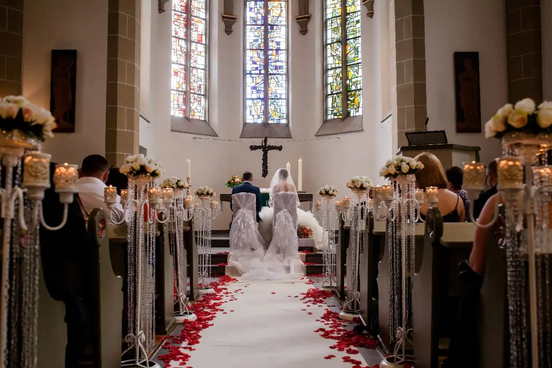 ¿A qué edad te puedes casar por la iglesia? - Cuál es la edad minima para casarse en Argentina a que edad te puedes casar por la iglesia - Cuál es la edad minima para casarse en Argentina