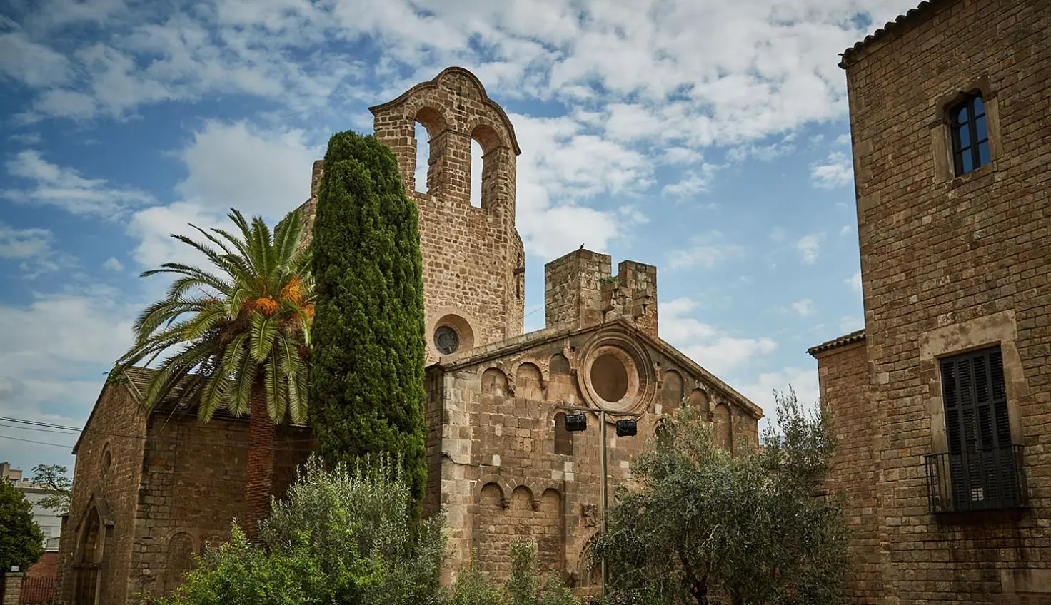 Iglesia y Monasterio de Sant Pau del Camp: Un Viaje a Través del Tiempo en Barcelona - Cuál es la iglesia más antigua de Cataluña iglesia y monasterio de sant pau del camp - Cuál es la iglesia más antigua de Cataluña