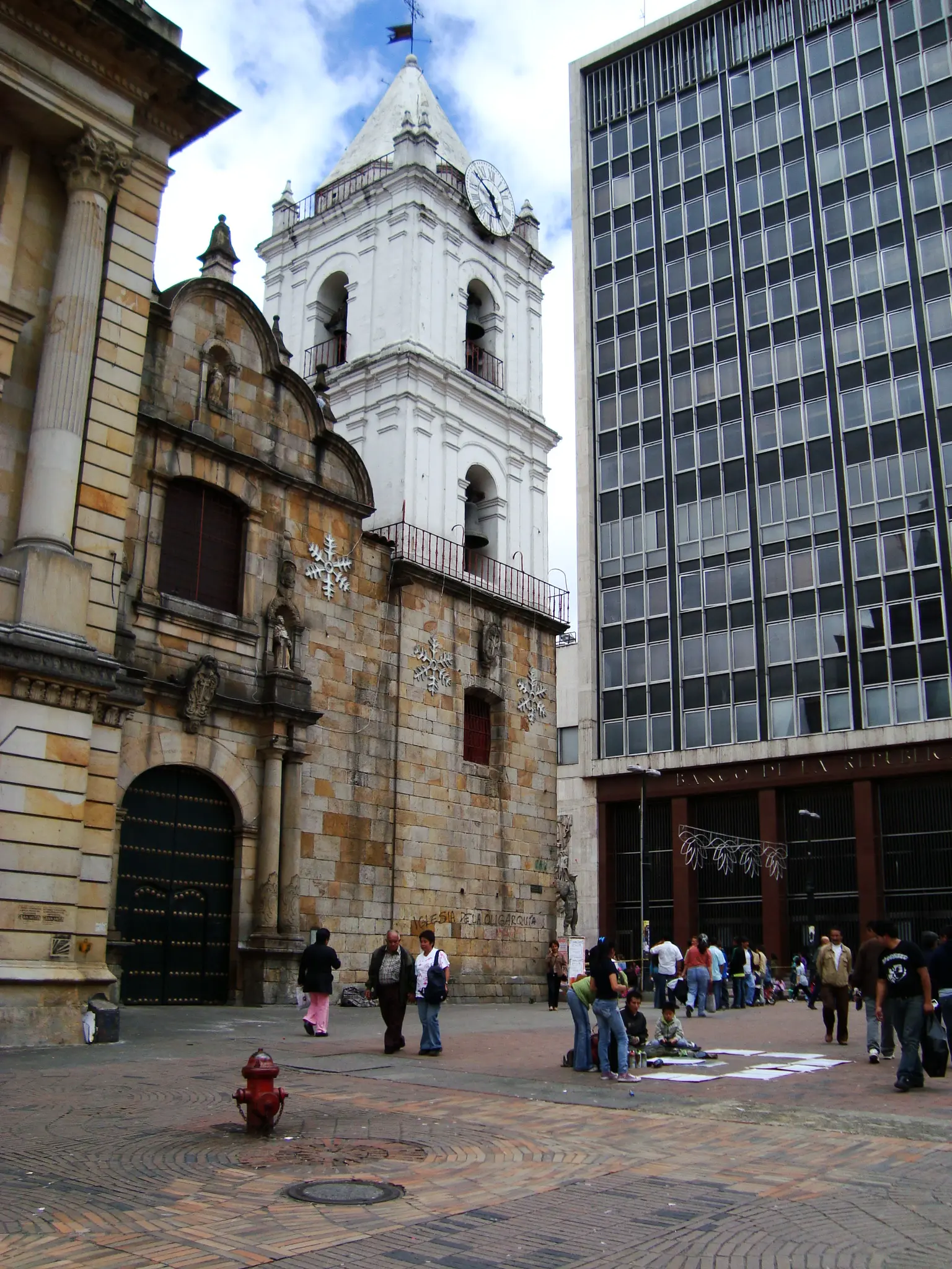 donde queda la iglesia de san francisco - Cuál es la iglesia más antigua de Santa Fe