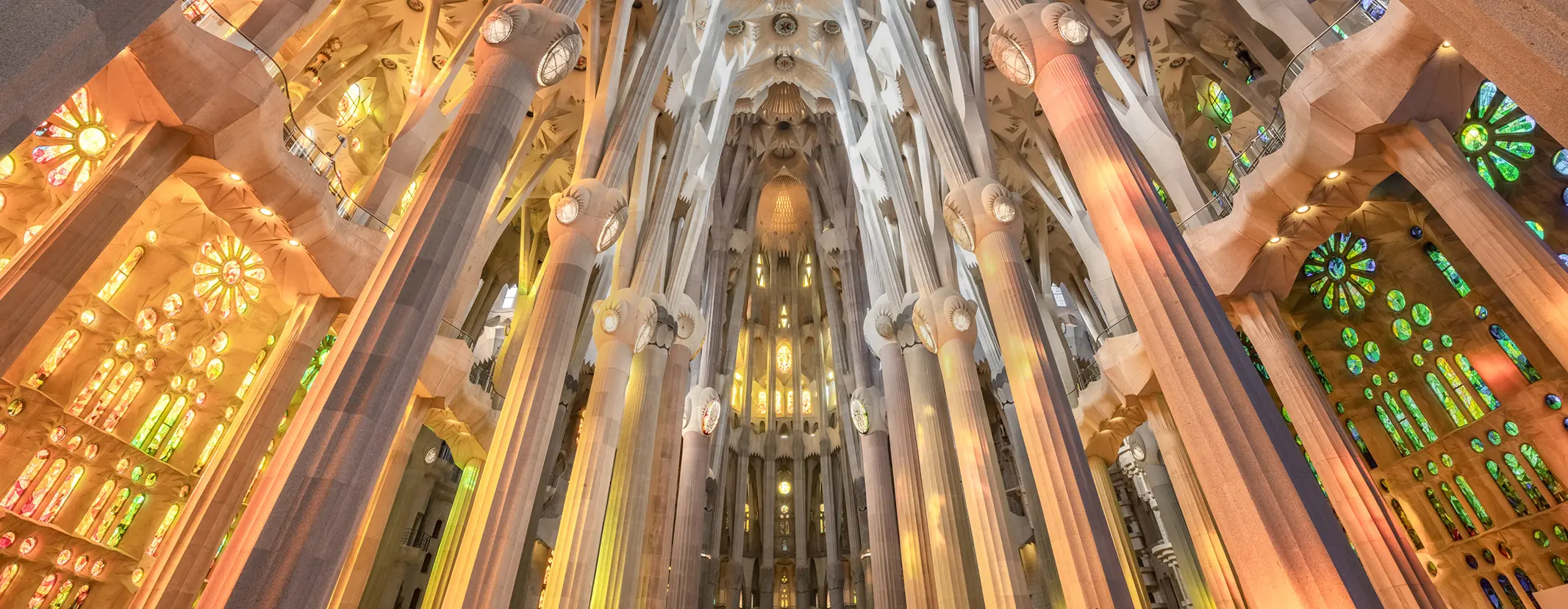 La Sagrada Familia de Barcelona: Un Templo de Arte y Fe - Cuál es la mejor hora para visitar la Sagrada Familia en Barcelona iglesia sagrada familia barcelona horarios - Cuál es la mejor hora para visitar la Sagrada Familia en Barcelona