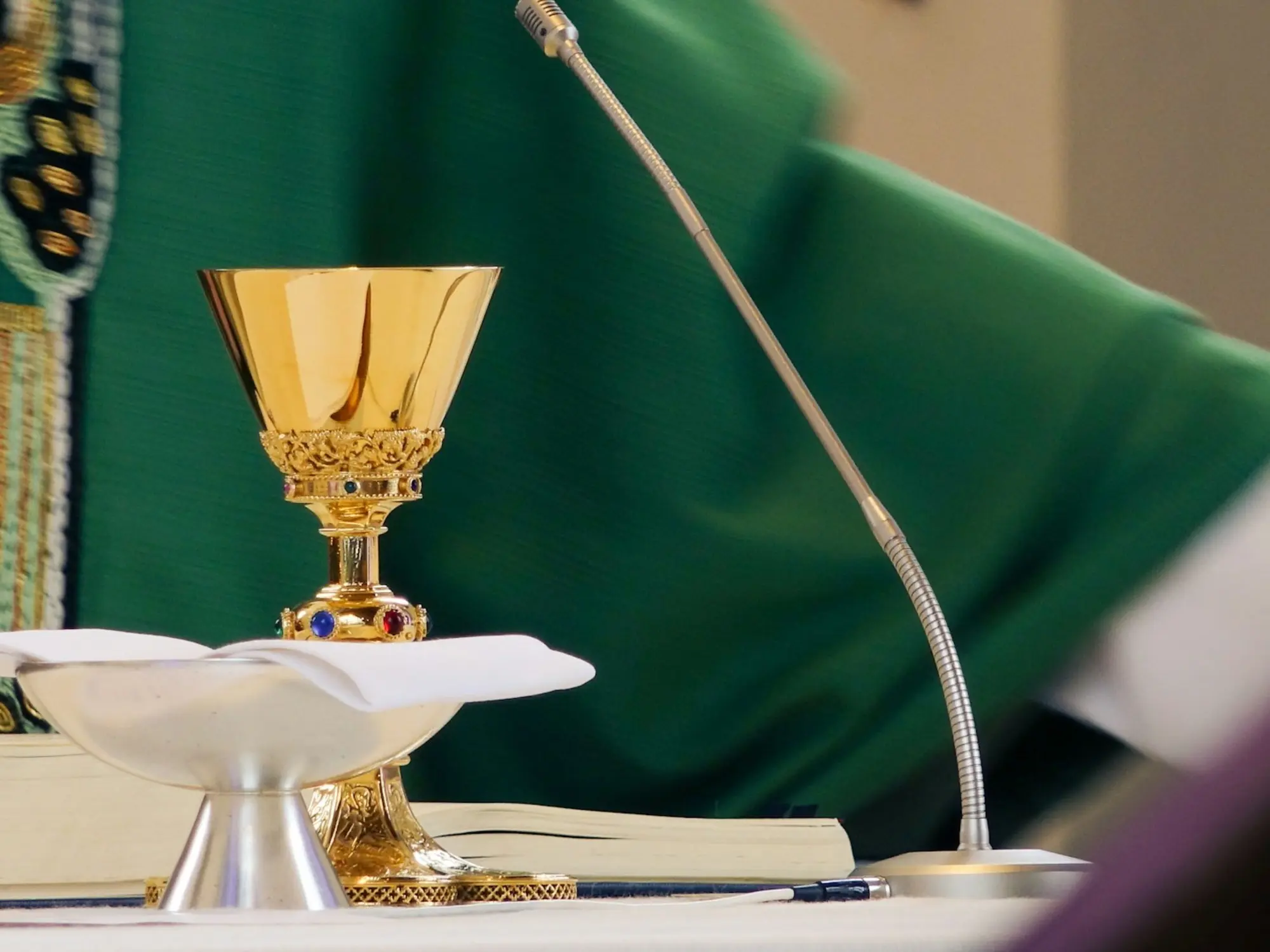 El Papa Pide Perdón por los Pecados de la Iglesia: Un Llamado a la Misericordia y al Perdón - Cuáles son los pecados que solo puede perdonar el papá el papa pide perdon por los pecados de la iglesia - Cuáles son los pecados que solo puede perdonar el papá