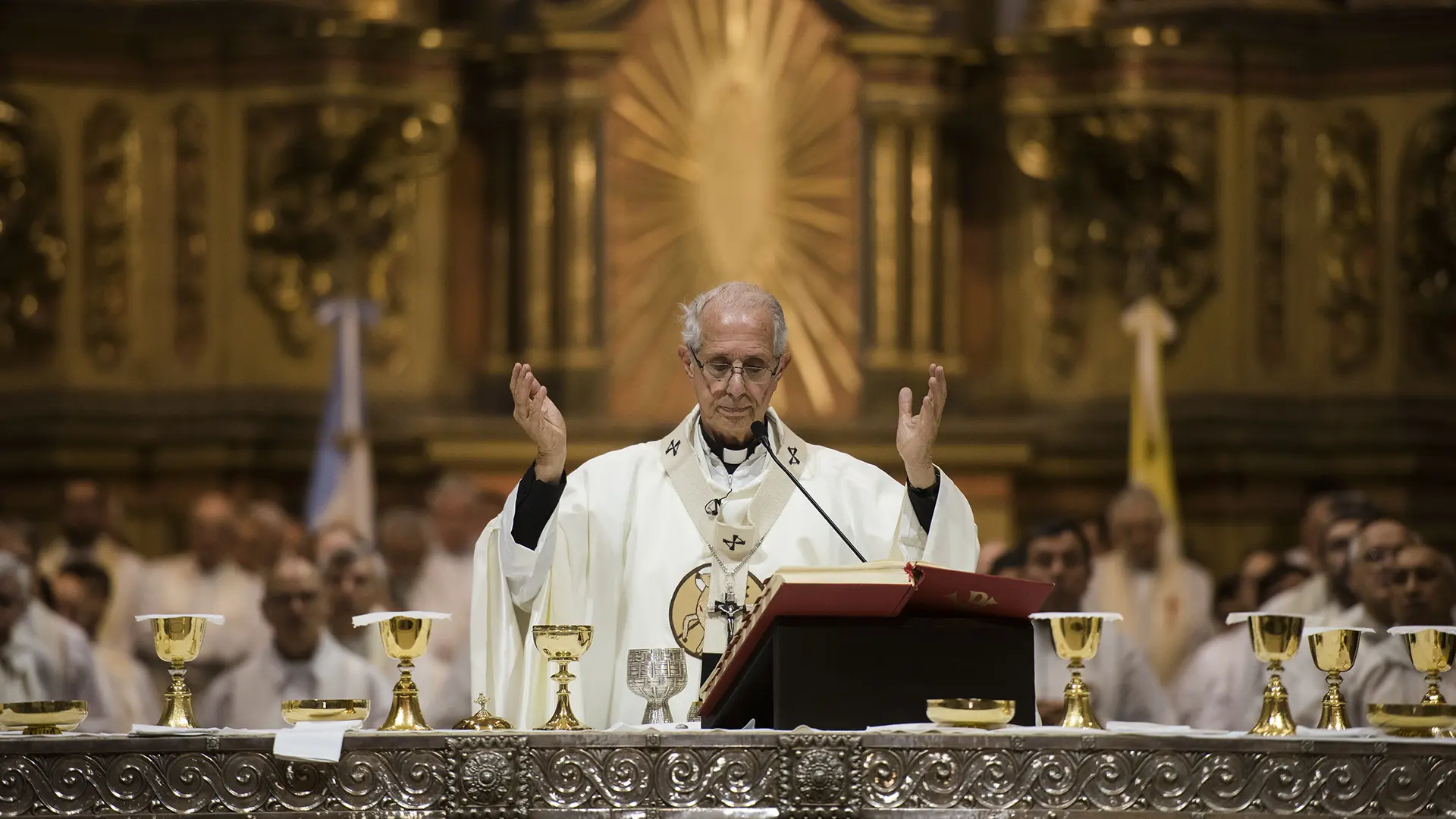 misa crismal en la catedral - Cuándo es la Misa Crismal 2024