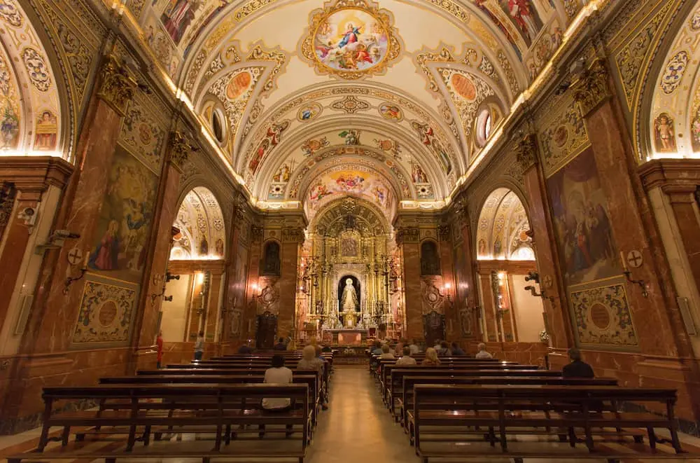 La Iglesia de la Macarena: Un Icono de Sevilla - Cuando hay misa en La Macarena iglesia de la macarena sevilla horario - Cuando hay misa en La Macarena
