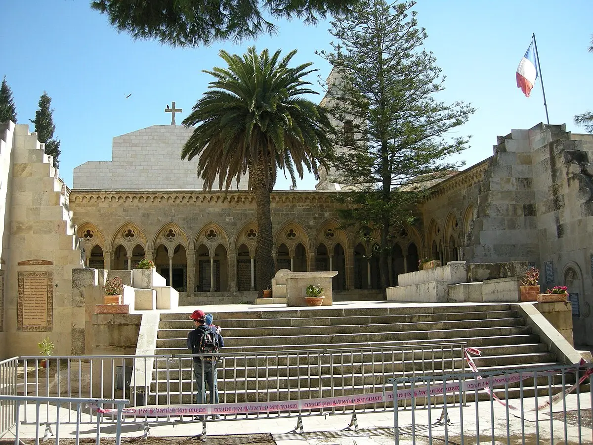 La Iglesia del Padre Nuestro en Jerusalén: Un Viaje a Través de la Historia y la Fe - Cuándo se cambió el Padre Nuestro iglesia del padre nuestro jerusalen - Cuándo se cambió el Padre Nuestro