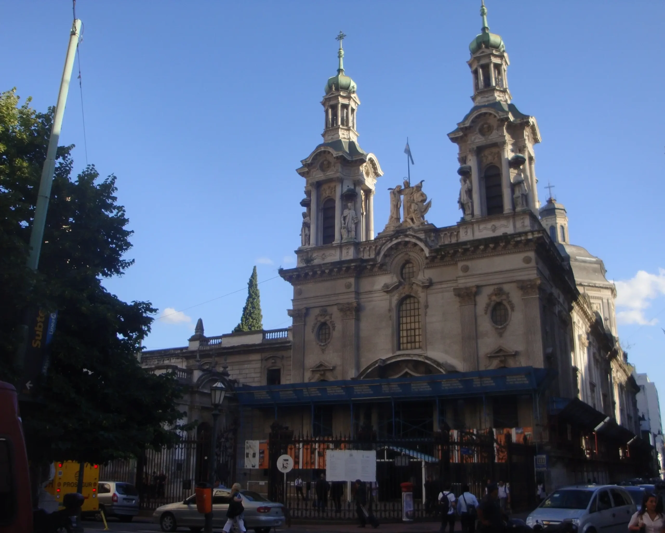 Iglesia San Francisco de Buenos Aires: Un Icono de Fe y Historia - Cuándo se construyó la Basilica de San Francisco iglesia san francisco caba - Cuándo se construyó la Basilica de San Francisco