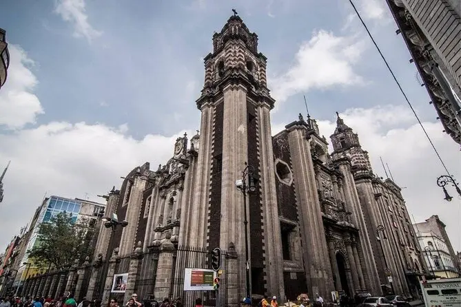 La Iglesia de la Profesa: Un Tesoro Barroco en el Corazón de la Ciudad de México - Cuántas iglesias católicas hay en la Ciudad de México iglesia de la profesa ciudad de mexico - Cuántas iglesias católicas hay en la Ciudad de México