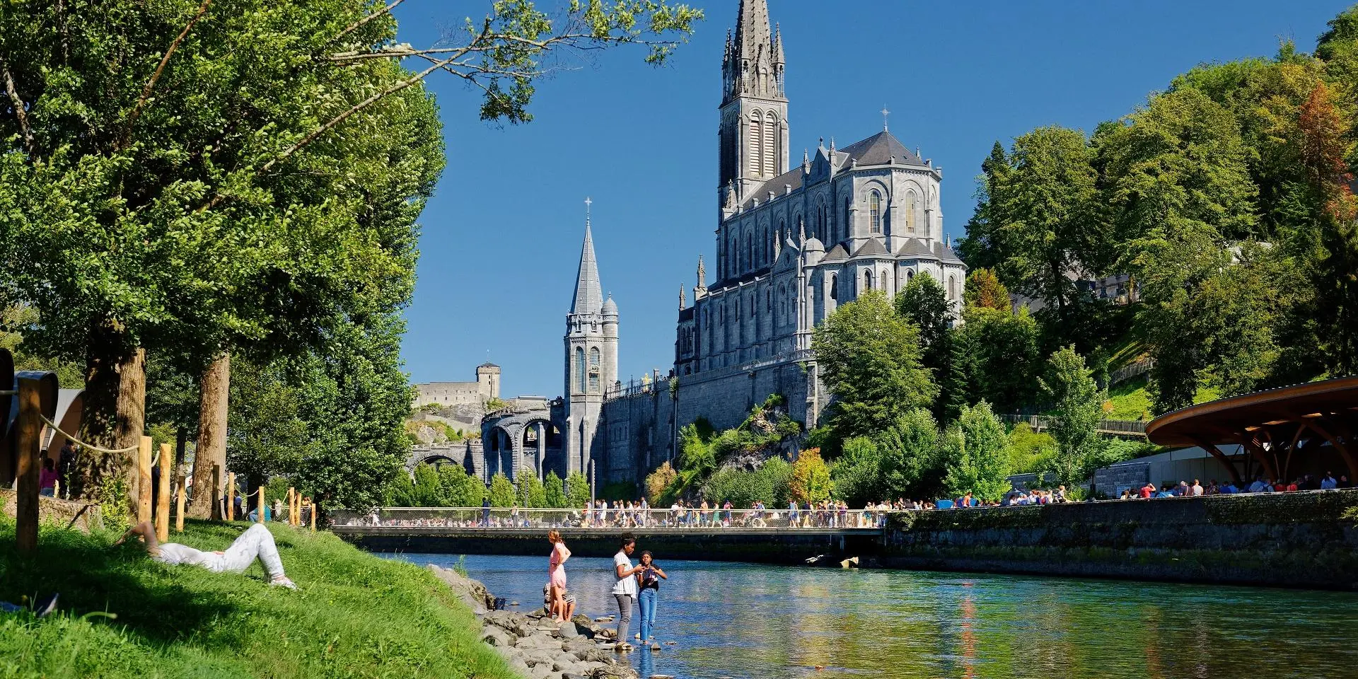 Horario de Misa en la Iglesia de Lourdes: Tutorial Completa para tu Visita - Cuántas iglesias hay en Lourdes horario de misa en la iglesia de lourdes - Cuántas iglesias hay en Lourdes