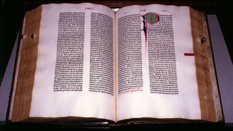 La Biblia de Gutenberg: Precio de la Historia - Cuánto cuesta la Biblia de Gutenberg biblia de gutenberg precio de la historia - Cuánto cuesta la Biblia de Gutenberg