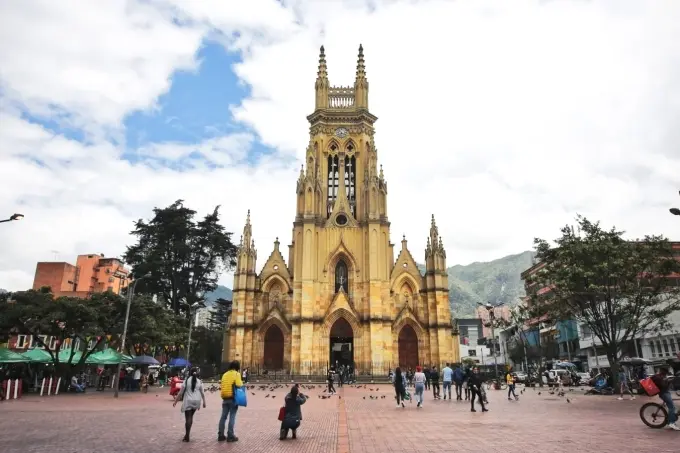Horario de Misas en la Iglesia de Lourdes, Bogotá - Cuántos años tiene la Iglesia de Lourdes en Bogotá horario misa iglesia lourdes bogota - Cuántos años tiene la Iglesia de Lourdes en Bogotá