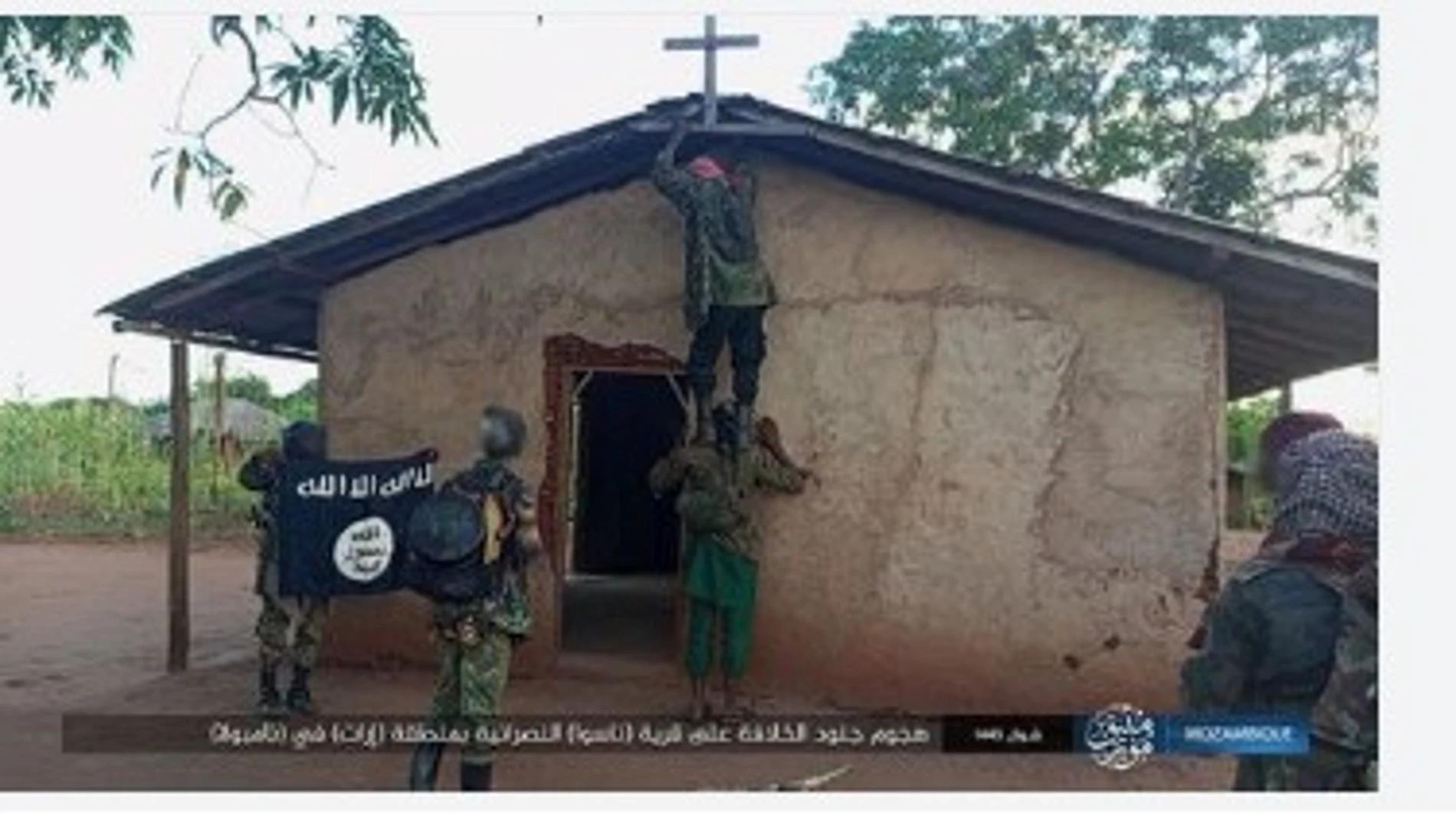 La Iglesia en Mozambique: Un Llamado a la Esperanza en Medio de la Persecución - Cuántos cristianos hay en Mozambique iglesia quemada en mozambique - Cuántos cristianos hay en Mozambique