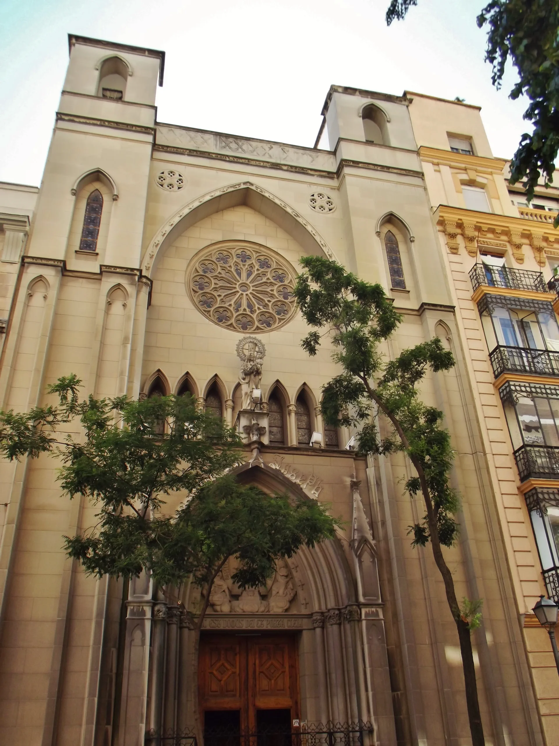 La Iglesia de San José de la Montaña: Un Remanso de Fe en el Corazón de Antioquia - Cuántos habitantes hay en San José de la Montaña iglesia de san josé de la montaña - Cuántos habitantes hay en San José de la Montaña