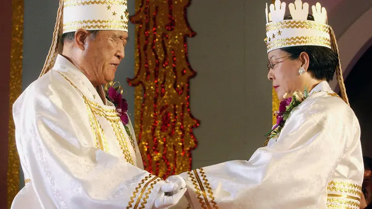 La Iglesia de la Unificación: Un Imperio Religioso y Empresarial - Cuántos hijos tuvo Sun Myung Moon iglesia moon - Cuántos hijos tuvo Sun Myung Moon