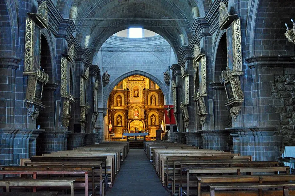 La Iglesia de Juli: Un Faro de Fe en el Altiplano Peruano - Cuántos templos tiene Juli iglesia de juli - Cuántos templos tiene Juli