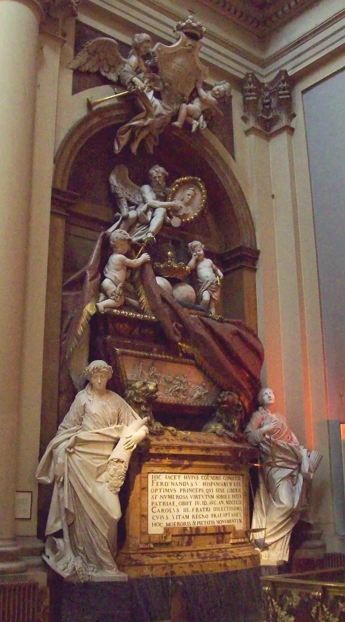 Iglesia de Santa Bárbara: Un Tesoro Oculto en el Corazón de Madrid - Dónde está enterrado Fernando VI iglesia de santa barbara madrid - Dónde está enterrado Fernando VI