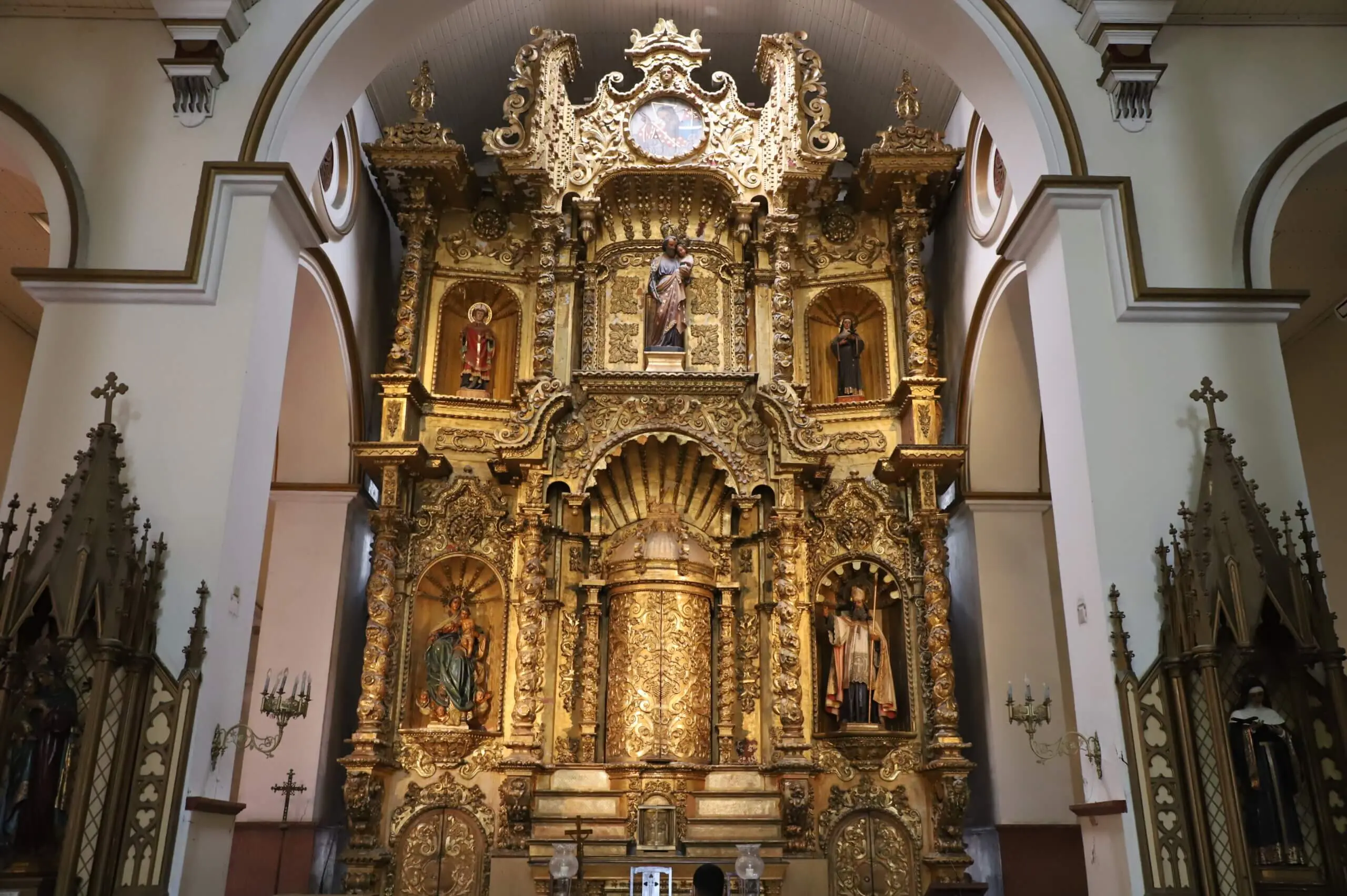 iglesia de oro panama - Dónde queda el altar de Oro