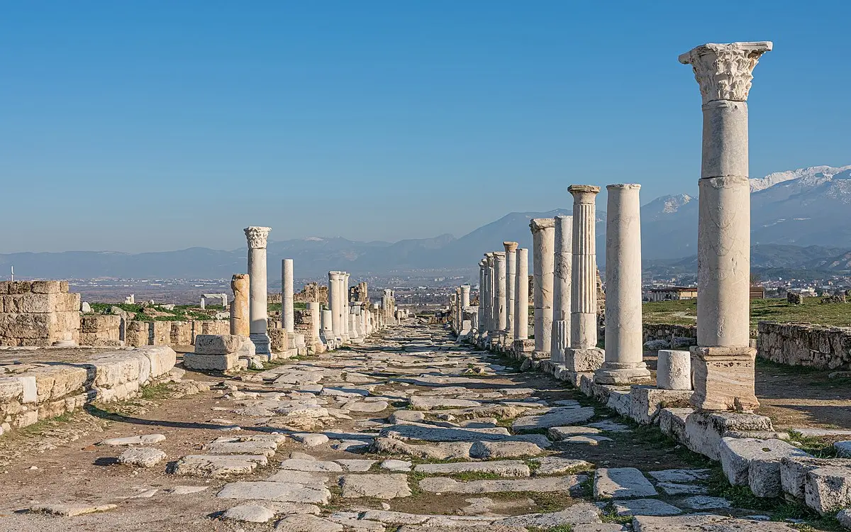 La Iglesia de Laodicea en el Apocalipsis: Una Mirada a la Ciudad y su Mensaje - Dónde se encuentra la iglesia de la Odisea iglesia de la odisea apocalipsis - Dónde se encuentra la iglesia de la Odisea