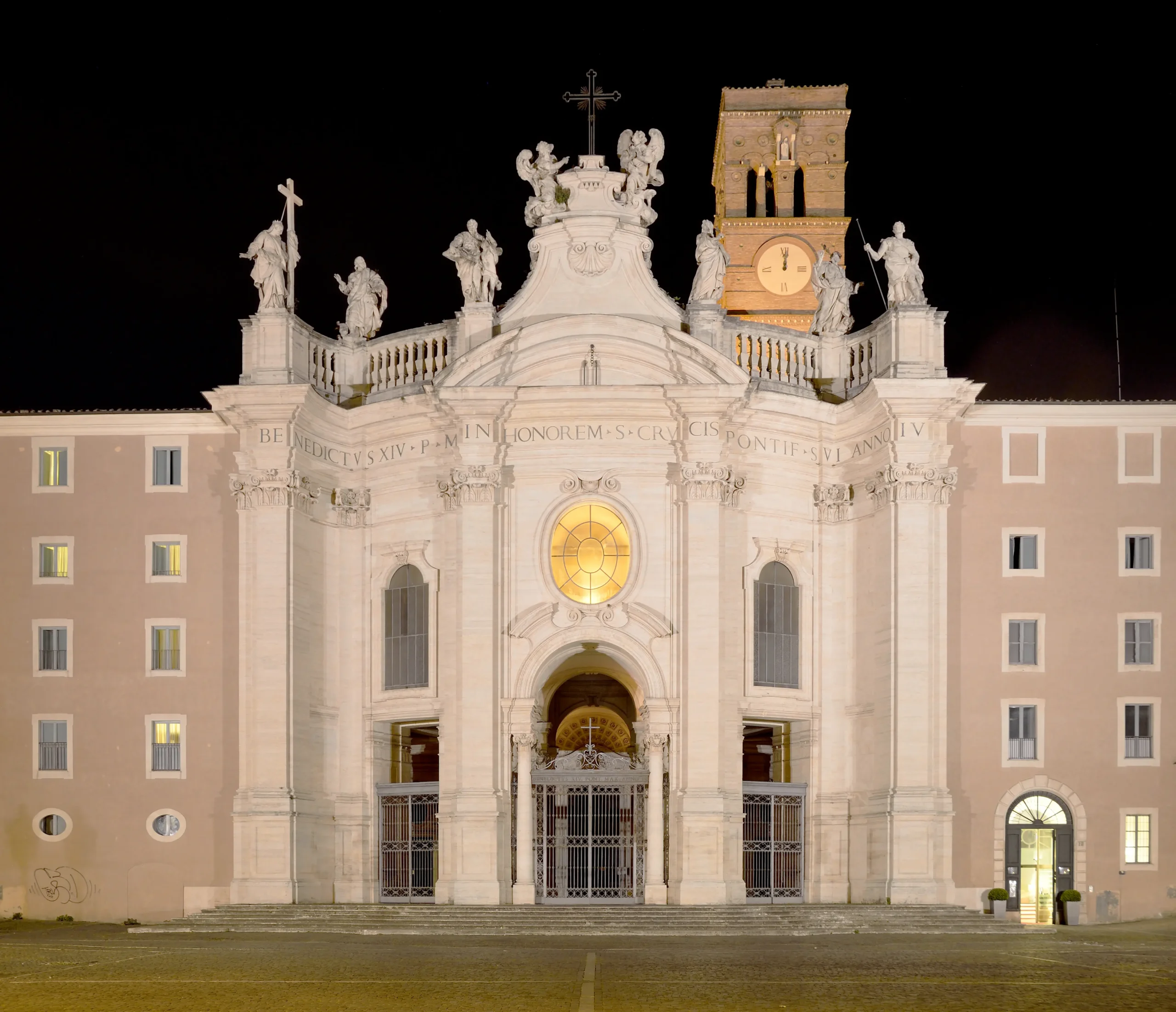 La Iglesia de Santa Croce in Gerusalemme: Un Viaje a la Historia y la Fe - Dónde se encuentran las reliquias de la Santa Cruz iglesia santa croce roma - Dónde se encuentran las reliquias de la Santa Cruz