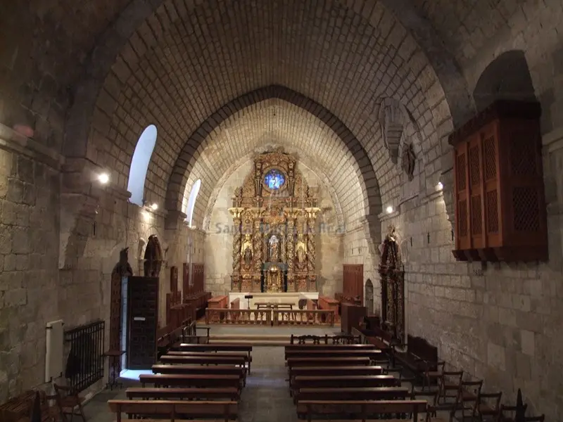 El Interior de las Iglesias Romanicas: Un Viaje al Corazón de la Fe - Dónde se sitúa el altar en una iglesia románica iglesia romanica interior - Dónde se sitúa el altar en una iglesia románica