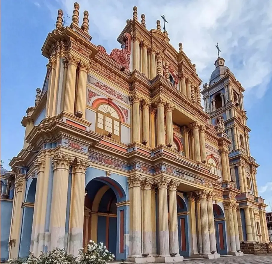 Cinerario Iglesia La Viña Salta: Un Espacio Sagrado para el Descanso Eterno - Dónde van las cenizas en una iglesia cinerario iglesia la viña salta - Dónde van las cenizas en una iglesia
