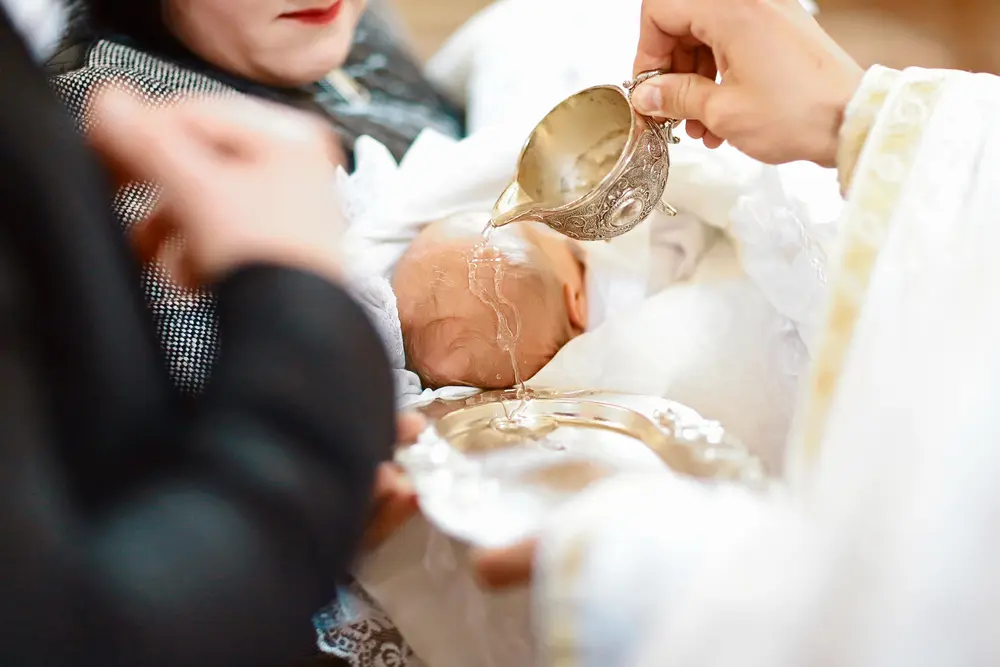 ¿Qué Dice la Biblia Sobre el Bautismo de los Niños? - Por qué es importante bautizar a los niños pequeños que dice la biblia sobre el bautismo de los niños - Por qué es importante bautizar a los niños pequeños