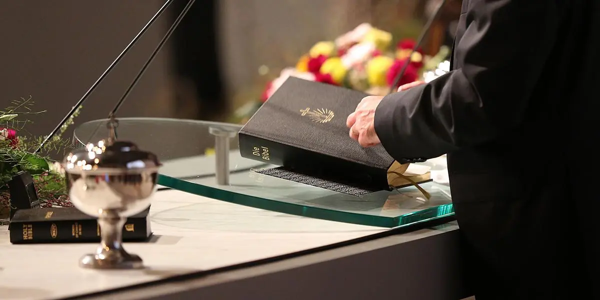 Historia de la Iglesia Nueva Apostólica: Un Viaje de Fe y Crecimiento - Qué Biblia usa la Iglesia Nueva Apostólica historia de la iglesia nueva apostolica - Qué Biblia usa la Iglesia Nueva Apostólica