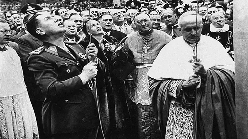 La Compleja Relación entre Perón y la Iglesia Católica - Qué decisiones del 2do gobierno de Perón lo enfrentaron con la Iglesia relacion de peron con la iglesia catolica - Qué decisiones del 2do gobierno de Perón lo enfrentaron con la Iglesia