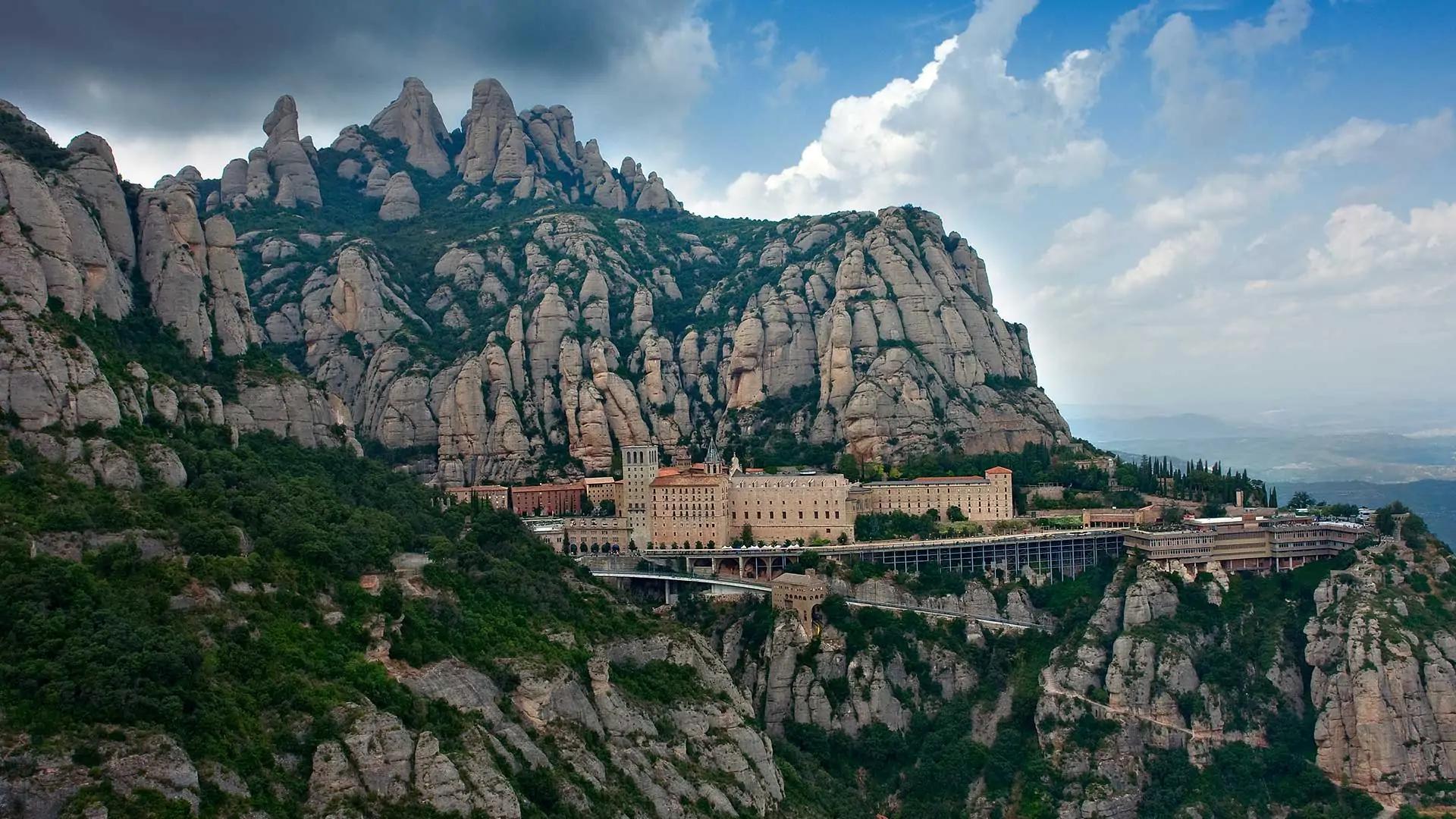 Horario de Misas en Montserrat: Tutorial Completa para Tu Visita - Qué días cierra Montserrat horario misa montserrat - Qué días cierra Montserrat