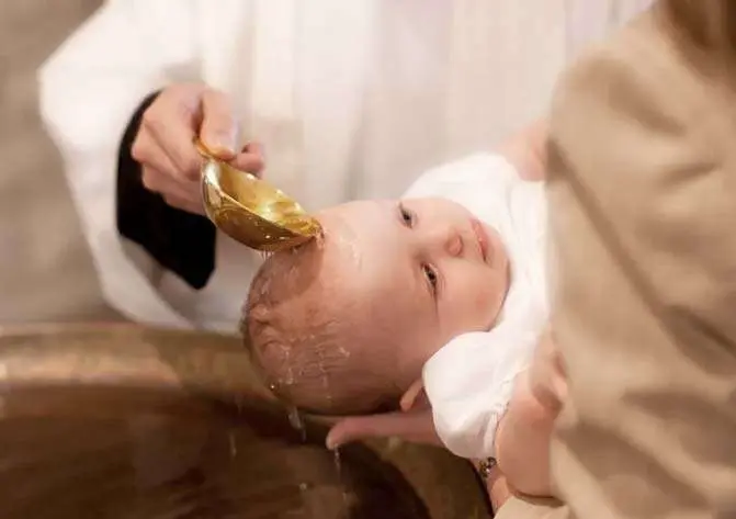 El Bautismo de Niños en la Biblia: Una Puerta a la Gracia Divina - Qué dice la Biblia sobre el bautizo de los niños bautismo de niños en la biblia - Qué dice la Biblia sobre el bautizo de los niños