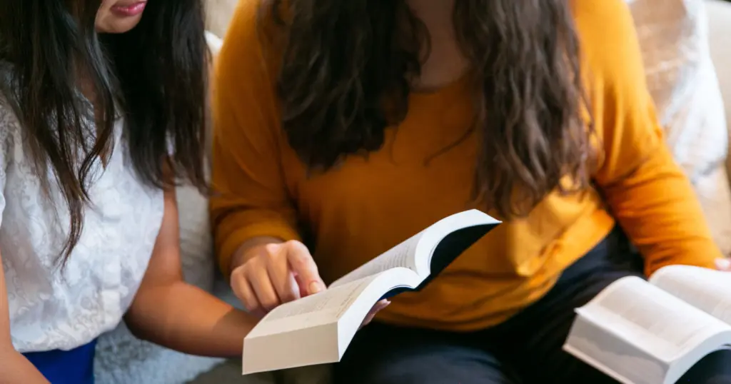 El Compañerismo en la Biblia: Una Mirada Profunda - Qué dice la Biblia sobre el compañerismo compañerismo en la biblia - Qué dice la Biblia sobre el compañerismo