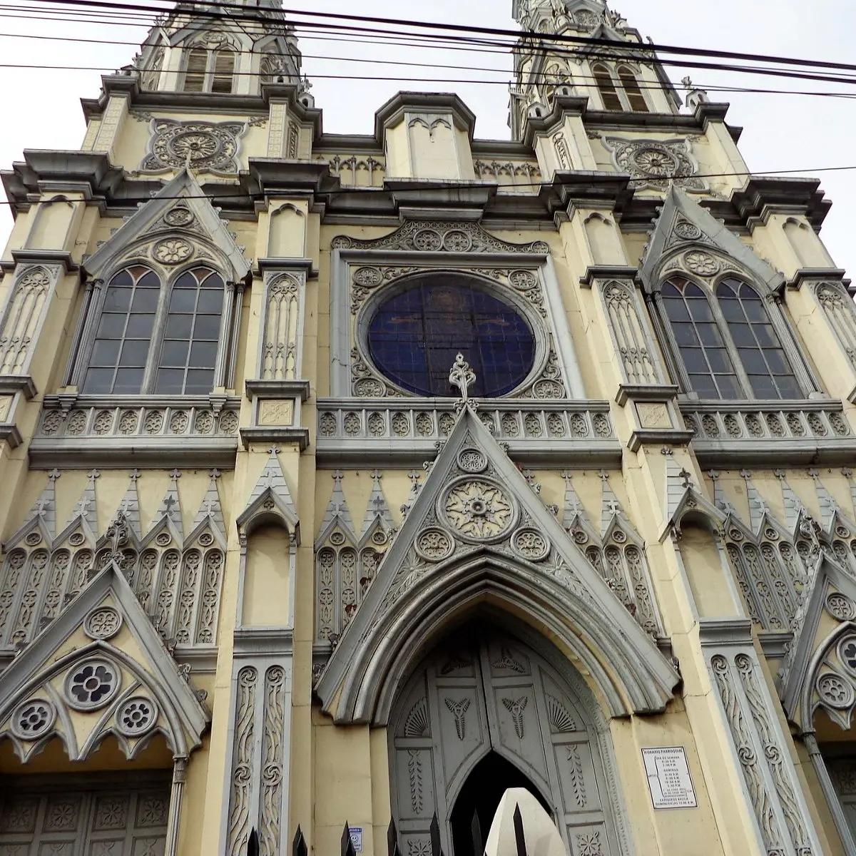 La Iglesia y lo Sagrado: Un Viaje a la Dimensión Espiritual - Qué es sagrado en la Iglesia iglesia sagrado - Qué es sagrado en la Iglesia