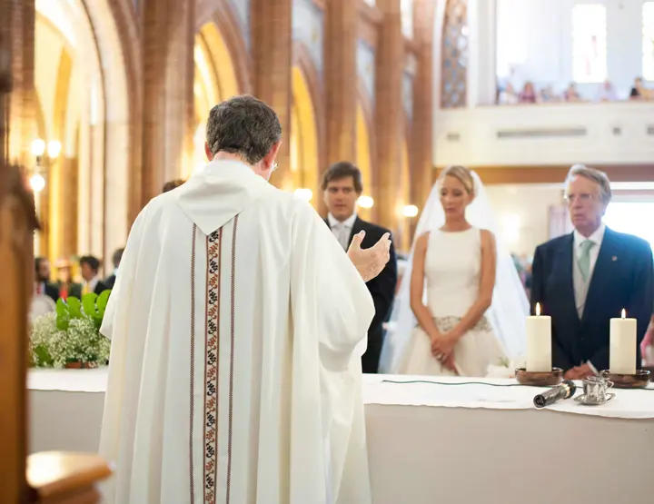 La Iglesia Hoy: Un Rostro en Evolución - Qué es ser Iglesia hoy como es la iglesia hoy en dia - Qué es ser Iglesia hoy