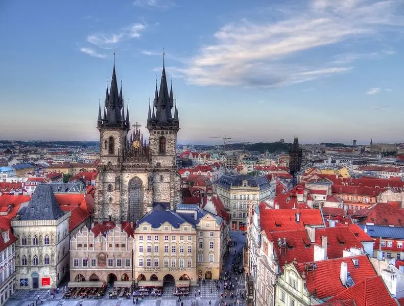 La Iglesia de Nuestra Señora en Frente del Týn: Un Hito Arquitectónico y Espiritual en Praga - Qué es Tyn iglesia de nuestra señora en frente del týn - Qué es Tyn