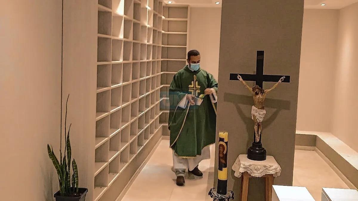 El Cinerario Parroquial: Un Espacio de Memoria y Esperanza - Qué es un cinerario parroquial cinerario iglesia - Qué es un cinerario parroquial