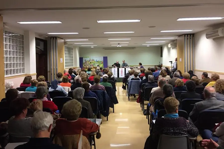 La Charla en la Iglesia: Un Espacio de Crecimiento Espiritual - Qué es una charla Catolica charla iglesia - Qué es una charla Catolica