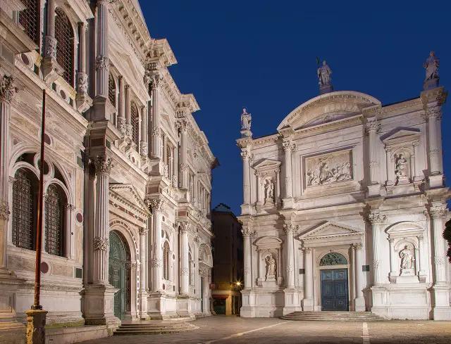 La Iglesia de San Roque: Un Tesoro Artístico y Devoción en Venecia - Qué es una Scuola iglesia san roque venecia - Qué es una Scuola