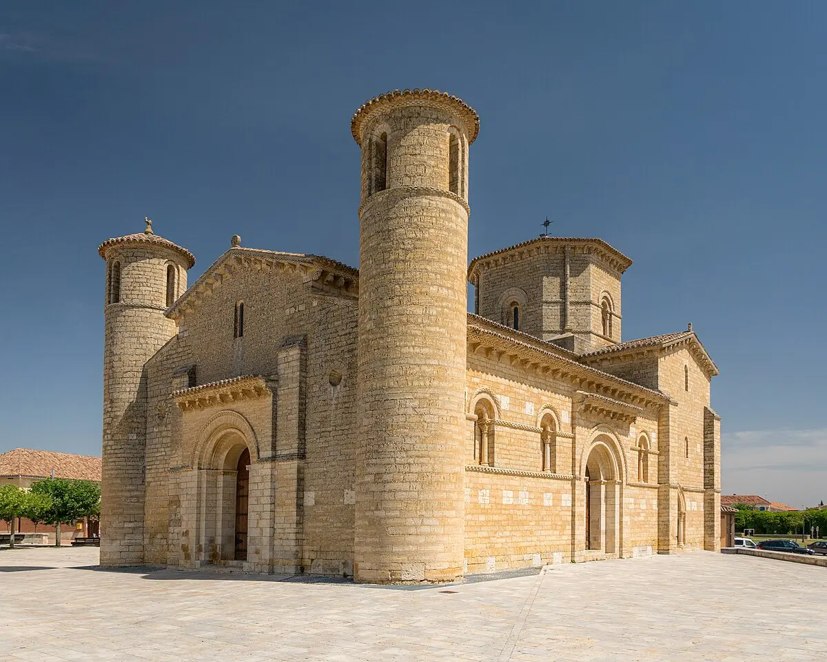 Iglesia de San Martín de Tours: Un Viaje a través del Tiempo y la Fe - Qué estilo tiene la Iglesia de San Martín de Frómista iglesia de san martín de tours - Qué estilo tiene la Iglesia de San Martín de Frómista