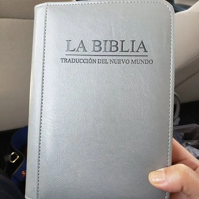 La Biblia Gris: Una Mirada al Texto Sagrado de los Testigos de Jehová - Qué habla la Biblia de los testigos de Jehová biblia gris de los testigos de jehova - Qué habla la Biblia de los testigos de Jehová