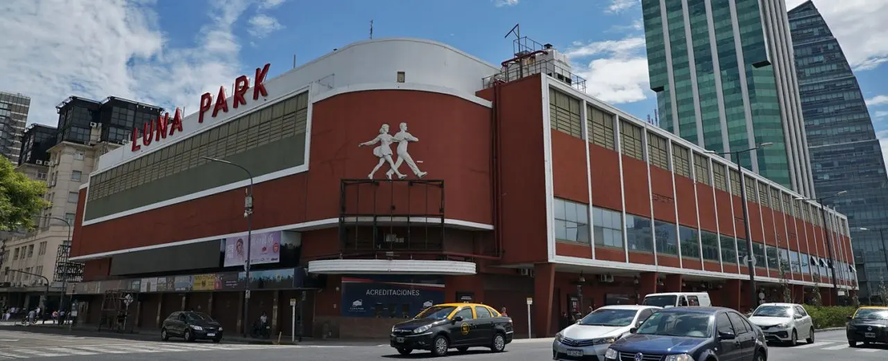 El Luna Park: Una Historia de Boxeo, Espectáculos y Religión - Qué pasa con el Luna Park misa en el luna park - Qué pasa con el Luna Park